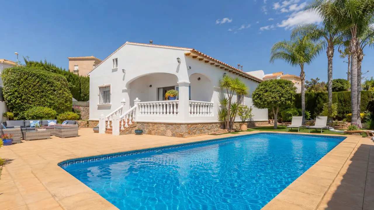 Chalets con piscina privada Chalets con piscina privada