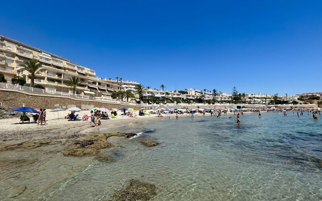 ¡YA ES VERANO EN DEHESA DE CAMPOAMOR! TODO LO QUE DEBES SABER SOBRE NUESTRAS PLAYAS